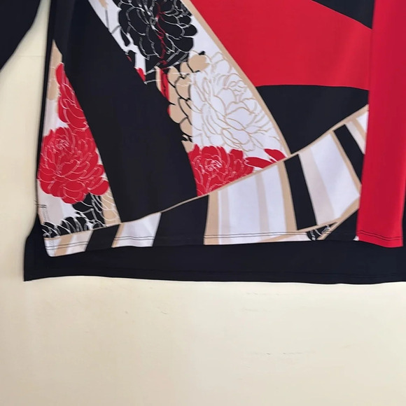 Chico's Top High/Low Side Slit Multi-Colored/Solid Black On Back Size 2/12 - Picture 4 of 8